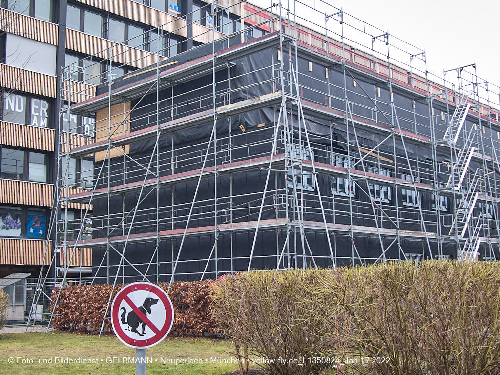 18.01.2022 - Baustelle zur Montessori Schule im Plettzentrum Neuperlach